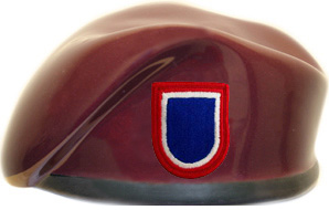 82nd Airborne Division HQ's Ceramic Beret With Flash 